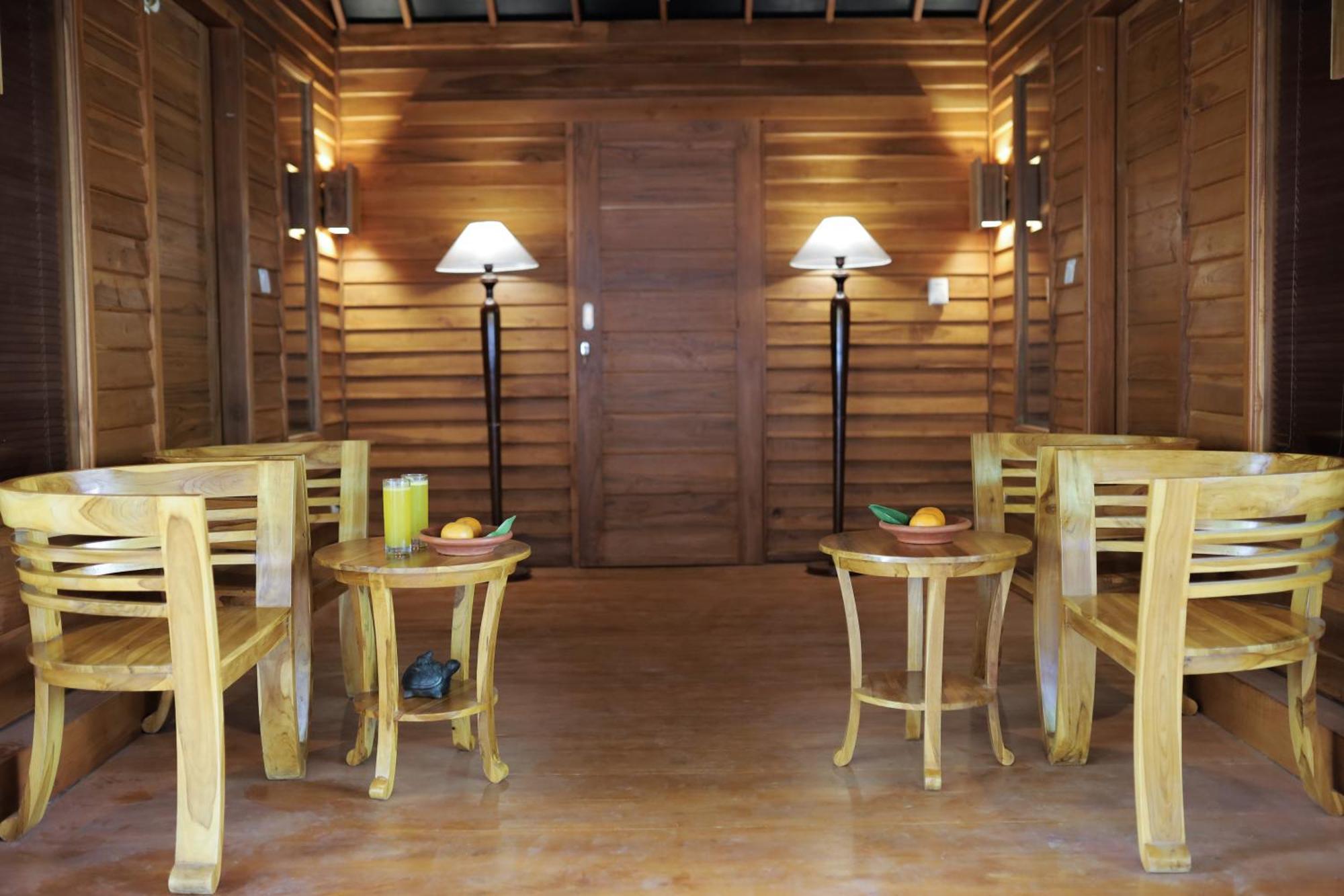 Hotel The Kori Sire à Tanjung  Extérieur photo