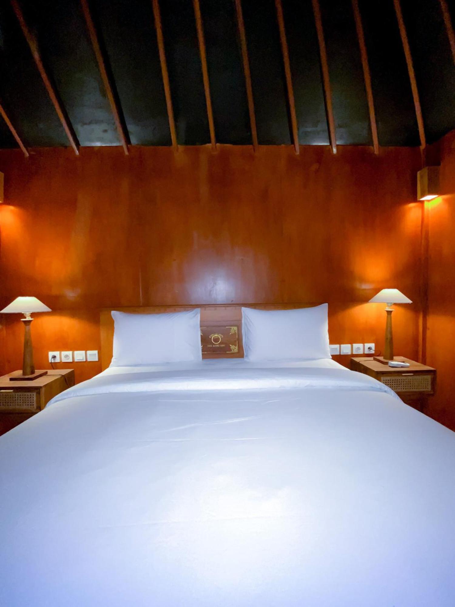Hotel The Kori Sire à Tanjung  Extérieur photo