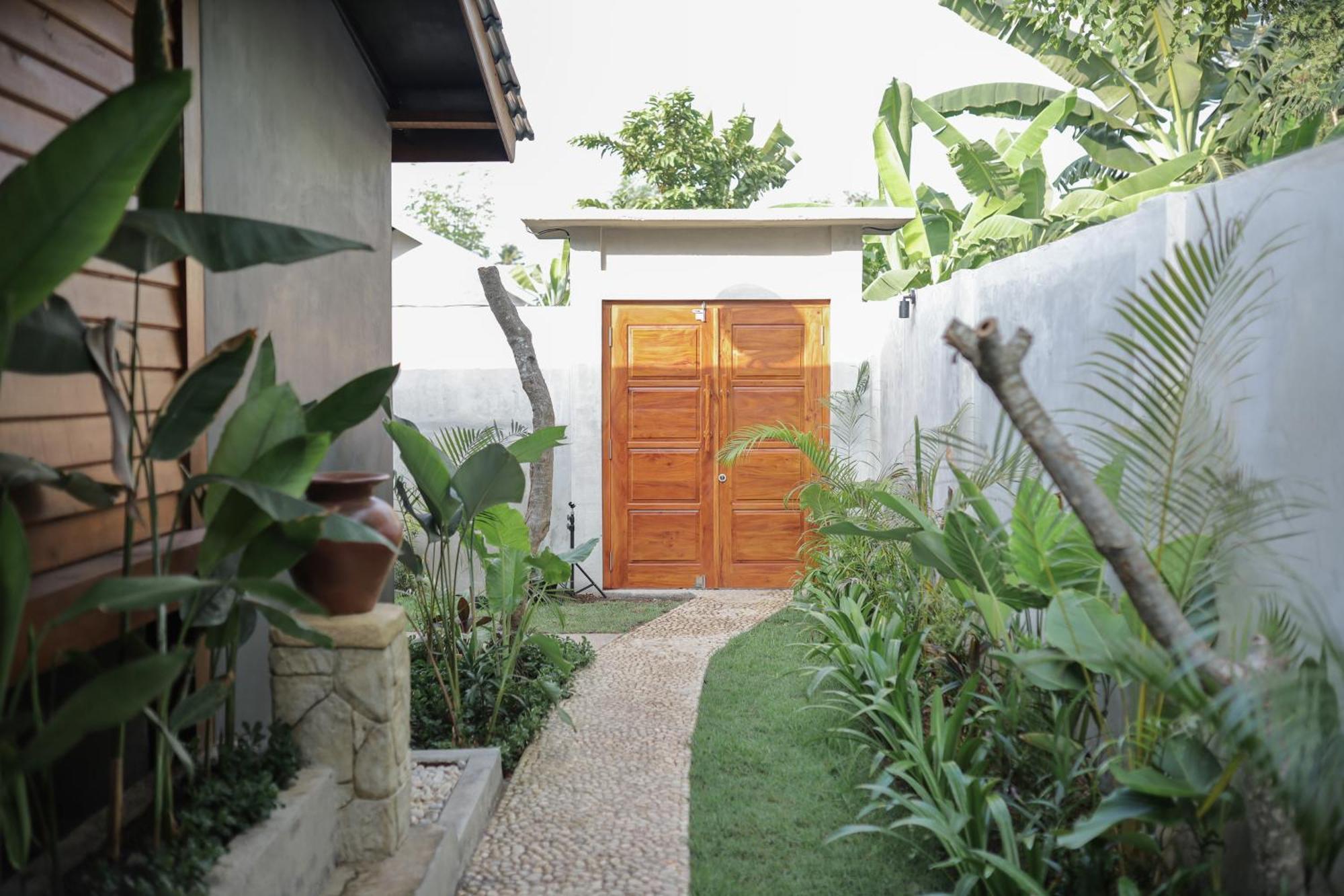 Hotel The Kori Sire à Tanjung  Extérieur photo